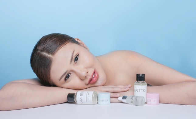 Brand skincare Kharities Beauty milik Rey Utami berhasil masuk dalam skincare kualitas terbaik versi Indonesia Quality Observer.