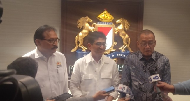 Hadir dalam peluncuran diantaranya Wakil Ketua Umum Bidang Hukum dan HAM Kadin Indonesia Dhaniswara K. Harjono, Arsjad Rasjid, Ketua Umum Kadin Indonesia, dan Cahyo Rahadian Muzhar, Direktur Jenderal Administrasi Hukum Umum, Kementerian Hukum dan HAM