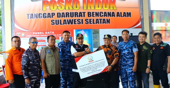 Danlanud Sultan Hasanuddin Dampingi Pangkoopsud II Tinjau Posko Induk Tanggap Darurat Bencana di Kabupaten Luwu