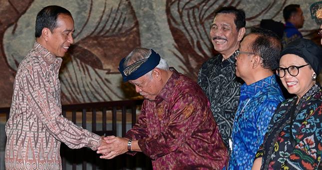 Menteri PUPR Basuki Dampingi Presiden Jokowi Sambut Para Delegasi Negara di Welcoming Dinner World Water Forum ke-10