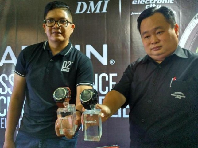 Garmin, merk perlengkapan navigasi dan komunikasi, resmi meluncurkan jam tangan premium bagi penyuka olahraga, D2 Charlie, untuk pasar Indonesia.
