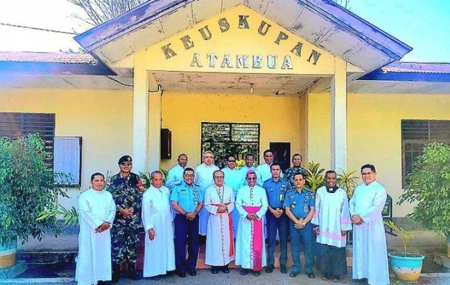 Kunjungan Uskup Ordinariat Militer Indonesia di Atambua