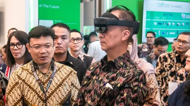 Menperin Agus Gumiwang Kartasasmita