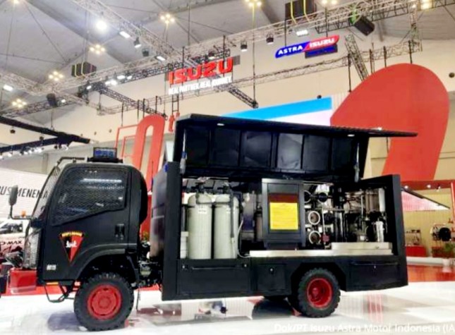 Isuzu Luncurkan Mobil Water Treatment Brimob di GIIAS