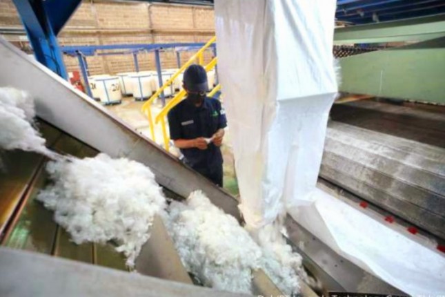 INOV Daur Ulang Limbah Plastik