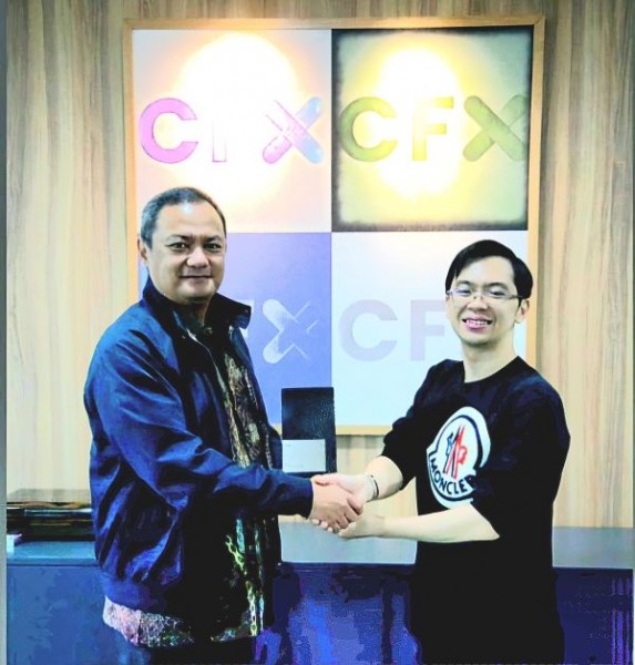 Kepala Bursa Kripto Indonesia Subani bersama CEO dan Founder TRIV Gabriel Rey