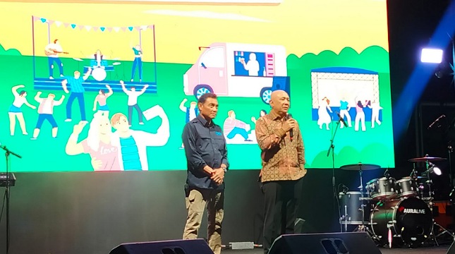 MenKopUKM Teten Masduki bersama Dirut LPDB-KUMKM Supomo saat membuka gelaran LPDB-KUMKM Expo 2024