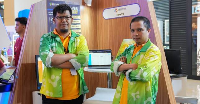 dari kiri: Ramdani (CEO & Founder PT Sopwer Teknologi Indonesia), Taufik Rahman (Commercial and Ops & Co-Founder PT Sopwer Teknologi Indonesia)