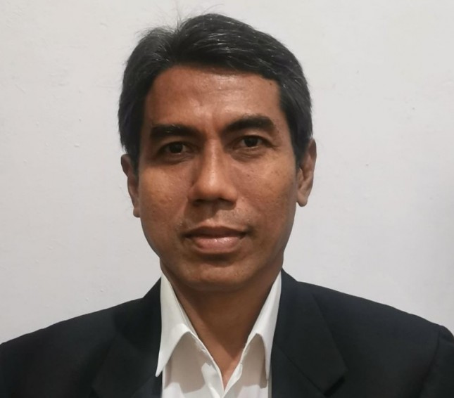 Dr.Adiwarman