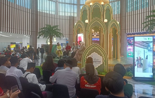 Kolaboraksi Supermall Karawaci bersama Dompet Dhuafa, program belanja bareng yatim dan THR pejuang keluarga.