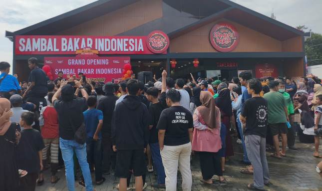 Pembukaan Cabang ke-27 Sambal Bakar Indonesia di Cikeas Bogor.