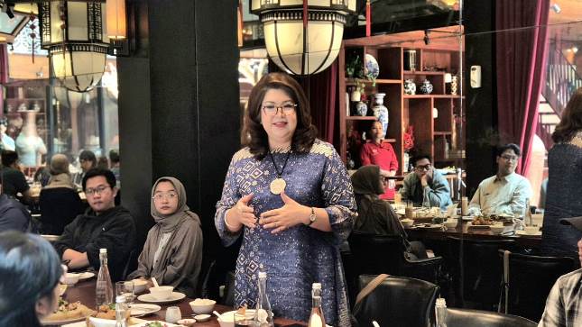 Lea Indra, Head of Public and Government Affairs, Signify Indonesia dalam pertemuan media di Jakarta.