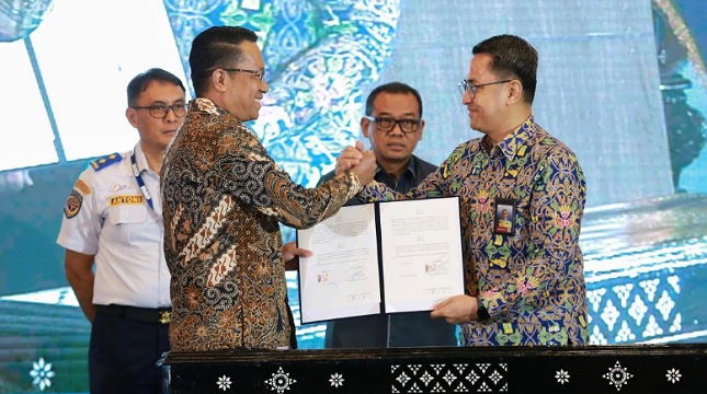 Penandatanganan Nota Kesepahaman KemenPU dengan Kemenkum