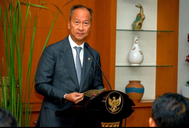 Menteri Perindustrian, Agus Gumiwang Kartasasmita