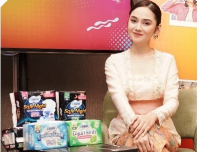 Brand Ambassador Charm, Syifa Hadju