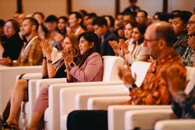 Data Center Microsoft Pertama di Indonesia Resmi Dibuka (Foto: Komdigi.go.id)