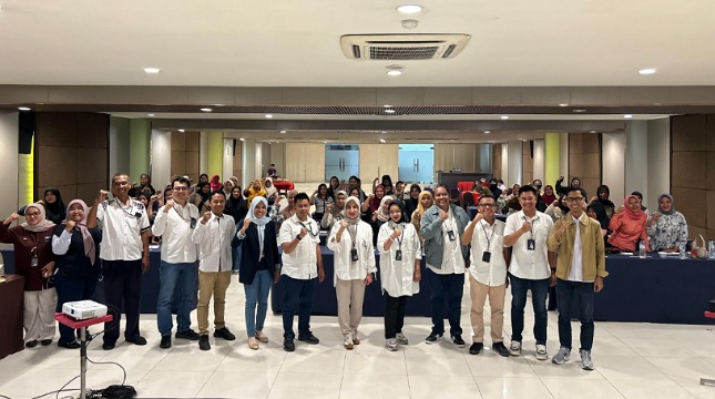 BRI Insurance Berikan Literasi Kepada Nasabah PNM Mekaar di Mataram