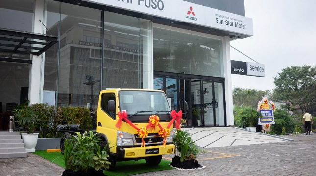 Peresmian diler Mitsubishi Fuso di Yogyakarta