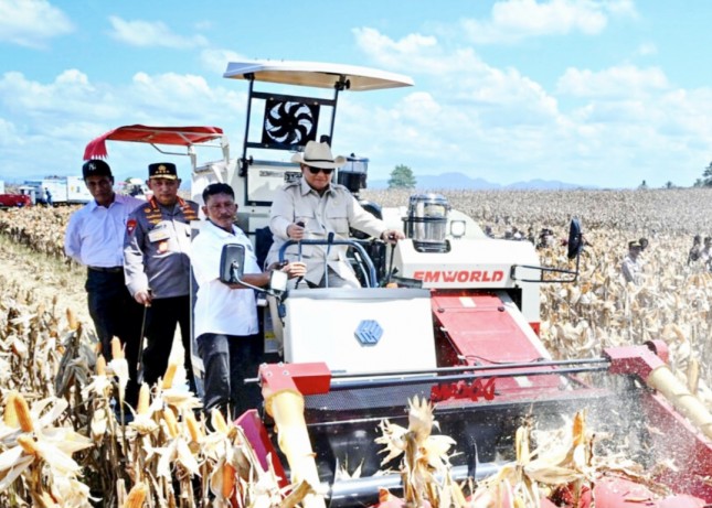 Presiden Prabowo Panen Jagung