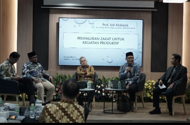 Dompet Dhuafa (DD) menyelenggarakan Focus Group Discussion (FGD) bertema “Kolaborasi Pengelolaan Zakat untuk Pembangunan Ekonomi Umat” bertempat di Sasana Budaya, Gedung Filantropi Dompet Dhuafa, Ragunan, Jakarta Selatan.