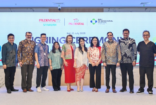 Prudential bersama jajaran Bali Hospital Internasional