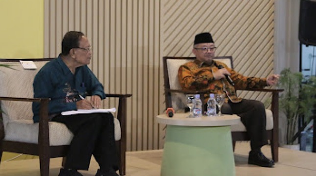 Menteri Pendidikan Dasar dan Menengah (Mendikdasmen) Abdul Mu'ti saat memberikan Kuliah Umum di President University