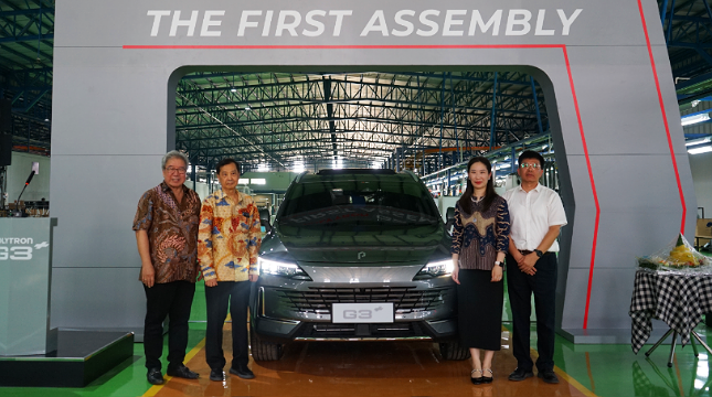 Produksi Mobil Listrik Polytron di Fasilitas PT Handal Indonesia Motor