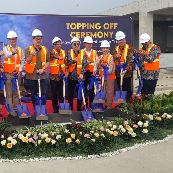 Topping off Ceremony pembangunan Mayapada Hospital Jakarta Timur (MHJT) yang berlangsung Selasa (29/7) menandai kawasan hunian township Jakarta Garden City (JGC) Jakarta Timur telah dilengkapi dengan fasilitas rumah sakit Mayapada Hospital Jakarta Timur (MHJT). (Foto : Ist)