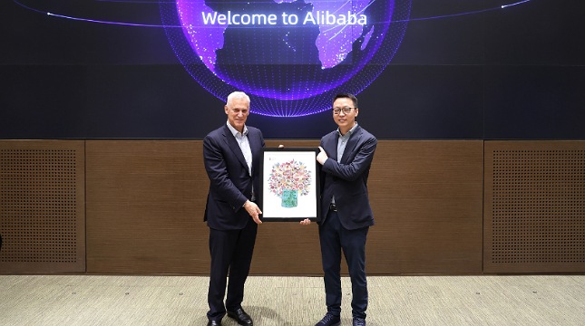 Kerjasama Standard Chartered dan Alibaba Group 