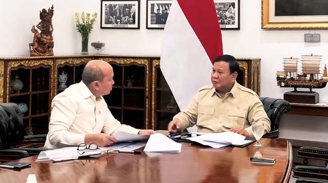 Chief Executive Officer (CEO) Danantara Indonesia, Rosan Roeslani Bersama Presiden RI Prabowo Subianto 