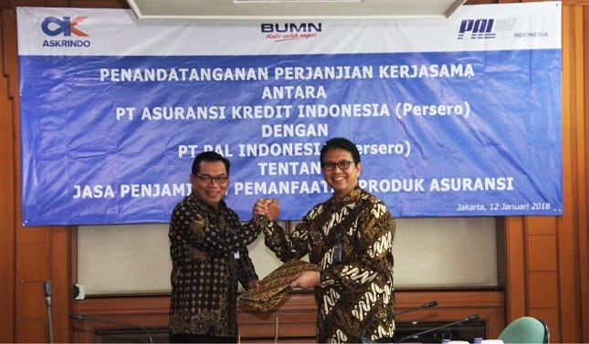(Kiri-Kanan Dirut Askrindo Asmawi Syam dan Direktur Utama PT PAL, Budiman Saleh di Graha Askrindo Jakarta, Jumat (12/1). (Foto: Fadli INDUSTRY.co.id)