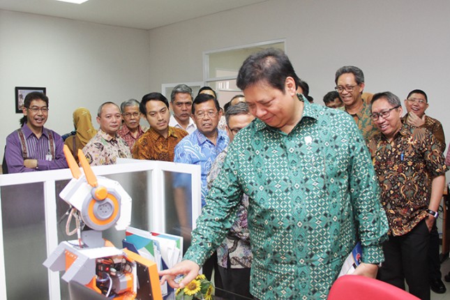 Menteri Perindustrian, Airlangga Hartarto saat acara peresmian Bandung Techno Park (Foto: Humas)