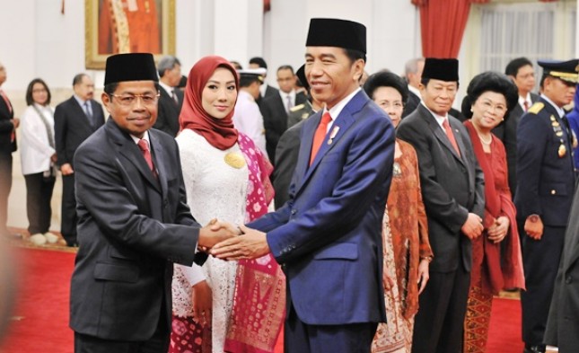 Presiden Jokowi dan Mensos Idrus Marham (Foto Setkab)