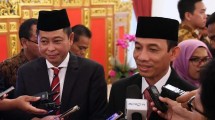 Menteri ESDM Ignasius Jonan dan Wakil Menteri ESDM Arcandra Tahar. . (Foto: Setkab/Jay)