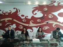 Jajaran manajemen OLX dalam acara dinamika industri properti di era Industri 4.0