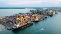 Pelabuhan (foto Dok Industry.co.id)