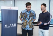 CEO TN Kapital, Tiar Karbala bersama Founder/ CEO ALAMI, Dima Djani.