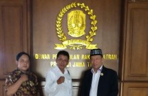 Karyawan Korban PHK Tunjungan Plaza Mengadu ke DPRD Jatim