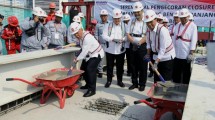 Konstruksi Jembatan Lengkung Bentang Panjang Ruas Kuningan Masuki Tahap Pengecoran Akhir