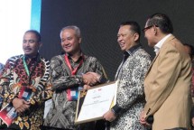 CEO WIKA, Tumiyana Raih Penghargaan Marketeer of The Year 2019 Kategori Konstruksi