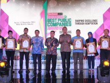 Direktur Penilaian Keuangan Perusahaan Sektor Jasa OJK, Muhammad Maulana tengah