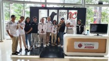 Para Animal Defender Indonesia beraksi di Stand Sompo Innsurance dalam ajang CIMB Niaga Xtra Xpo 2020 di ICE BSD Tangerang