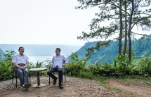 Wiahnutama san Luhut Binsar Pajaitan di toba samosir sumatera utara