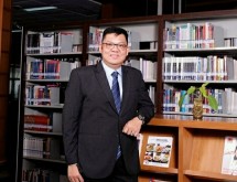 Prof. Dr. Jony Oktavian Haryanto