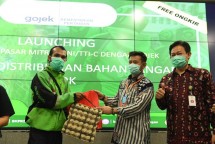 Menteri Pertanian Syahrul Yasin Limpo bersama Gojek