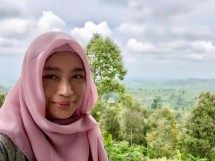 Tya Subiakto