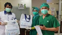 Pekerja Tugu Insuramce Donasi APD untuk tenaga medis RS