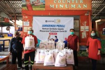 Jamkrindo tebar sembako ke masyarakat terdampak Corona