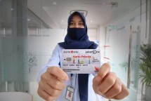 Penyerahan kartu pekerja DKI untuk karyawan PT Food Station dilakukan selama 2 hari di Kantor Cabang Bank DKI yang ada di PIBC