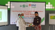 Serahterima KartaNU Cilegon (Doc: BNI Syariah)